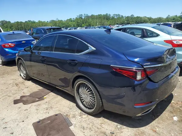 58ACZ1B18MU106049 2021 LEXUS ES - Image 2