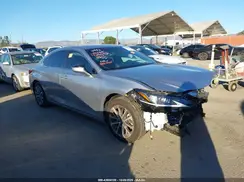 58ACZ1B18SU202650 2025 LEXUS ES