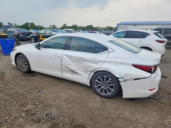 58ACZ1B19NU135545 2022 LEXUS ES - Image 2