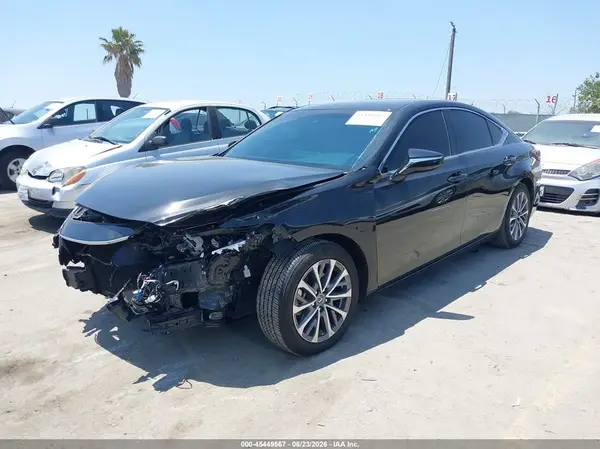 58ACZ1B19SU218694 2025 LEXUS ES - Image 2