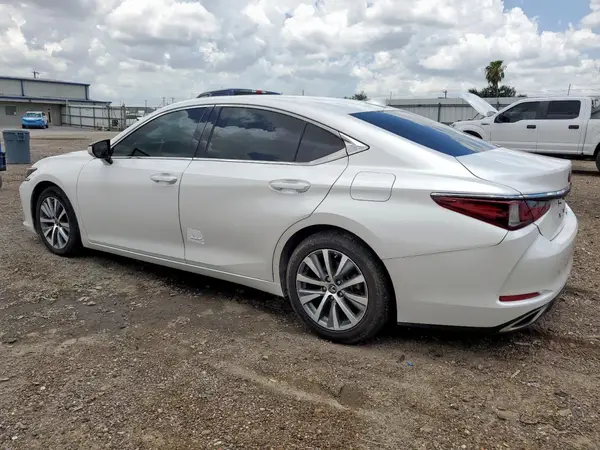 58ACZ1B1XLU057130 2020 LEXUS ES - Image 2