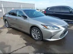 58ACZ1B1XLU080245 2020 LEXUS ES