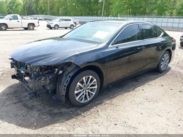 58ACZ1B1XPU160117 2023 LEXUS ES - Image 2
