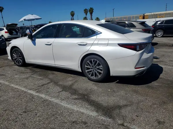 58ACZ1B1XRU175915 2024 LEXUS ES - Image 2