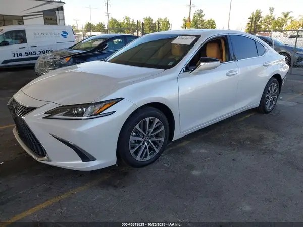58ACZ1B1XSU196351 2025 LEXUS ES - Image 2