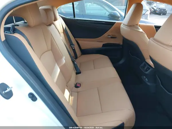 58ACZ1B1XSU203878 2025 LEXUS ES - Image 8