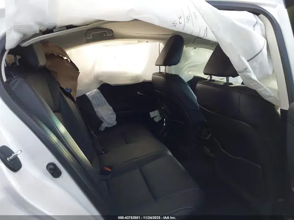 58AD11D10MU002907 2021 LEXUS ES - Image 8