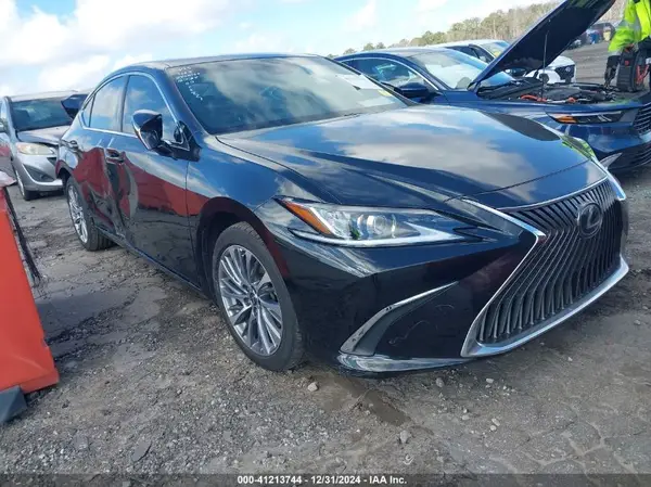 58AD11D10MU003605 2021 LEXUS ES - Image 1