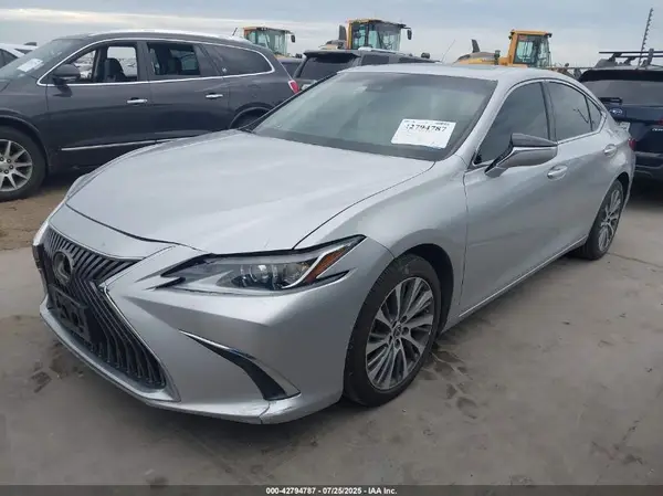 58AD11D11MU006643 2021 LEXUS ES - Image 2