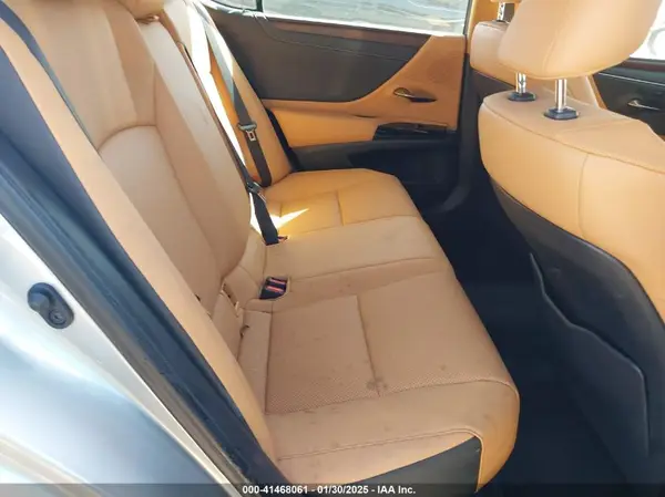 58AD11D11PU011944 2023 LEXUS ES - Image 8