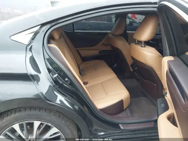 58AD11D12MU006151 2021 LEXUS ES - Image 8