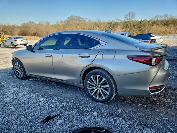 58AD11D13MU001153 2021 LEXUS ES - Image 2