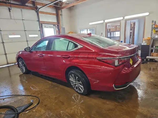 58AD11D13MU007731 2021 LEXUS ES - Image 2