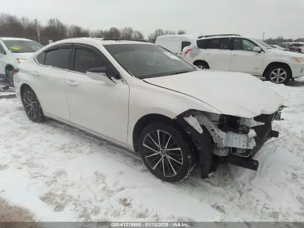 58AD11D13NU009805 2022 LEXUS ES - Image 1