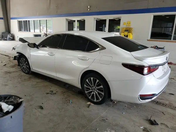 58AD11D14MU003218 2021 LEXUS ES - Image 2