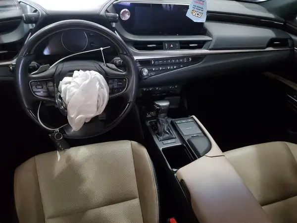 58AD11D14MU003218 2021 LEXUS ES - Image 8