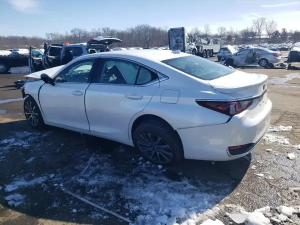 58AD11D14MU005325 2021 LEXUS ES - Image 2