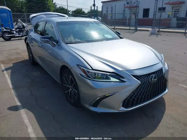 58AD11D14NU008209 2022 LEXUS ES - Image 1
