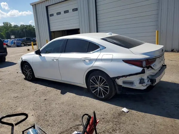 58AD11D14NU009361 2022 LEXUS ES - Image 2