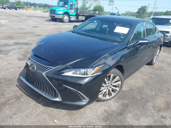 58AD11D15MU001137 2021 LEXUS ES - Image 2
