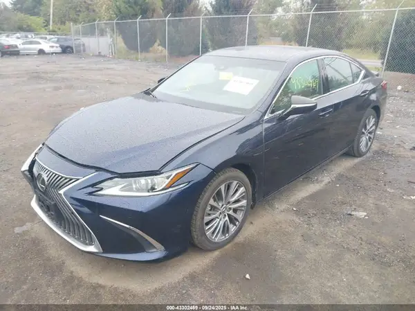 58AD11D15MU004328 2021 LEXUS ES - Image 2