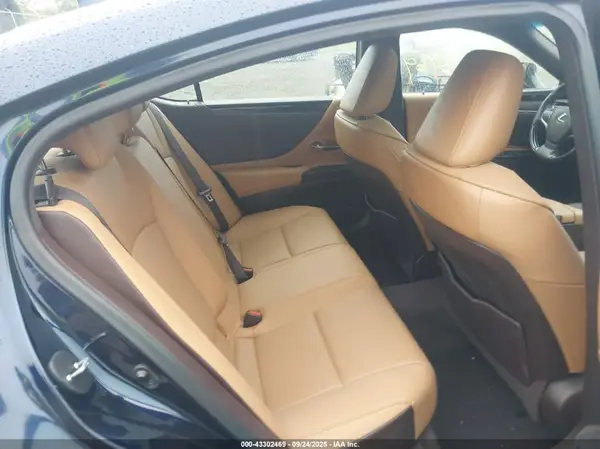 58AD11D15MU004328 2021 LEXUS ES - Image 8