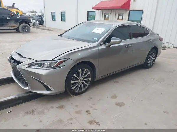 58AD11D15MU008010 2021 LEXUS ES - Image 2