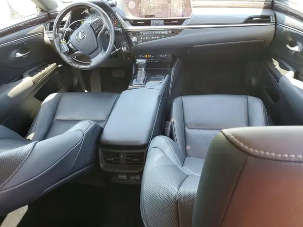 58AD11D16MU001096 2021 LEXUS ES - Image 8