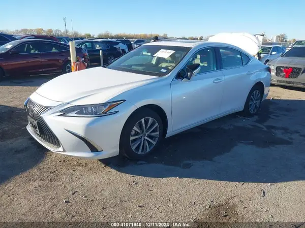 58AD11D16MU001521 2021 LEXUS ES - Image 2