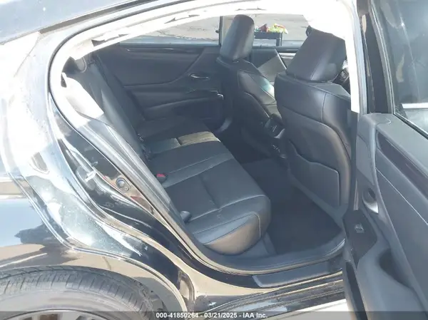 58AD11D16MU002636 2021 LEXUS ES - Image 8
