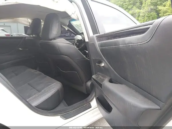 58AD11D16MU004581 2021 LEXUS ES - Image 8