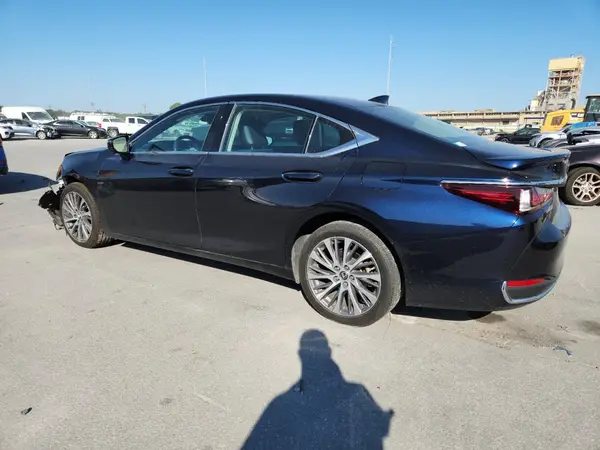 58AD11D16MU008002 2021 LEXUS ES - Image 2