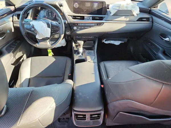 58AD11D16MU008081 2021 LEXUS ES - Image 8