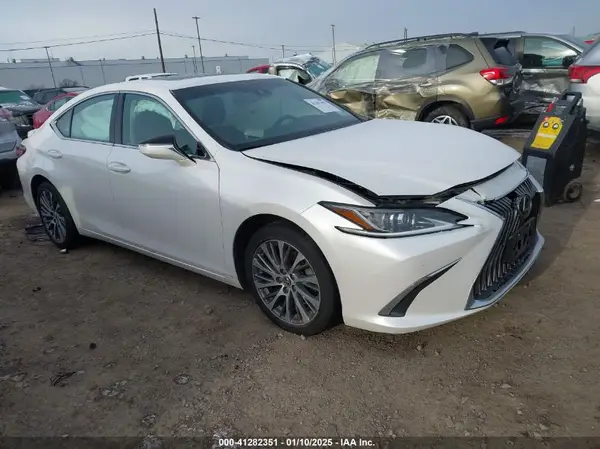 58AD11D17MU002192 2021 LEXUS ES - Image 1