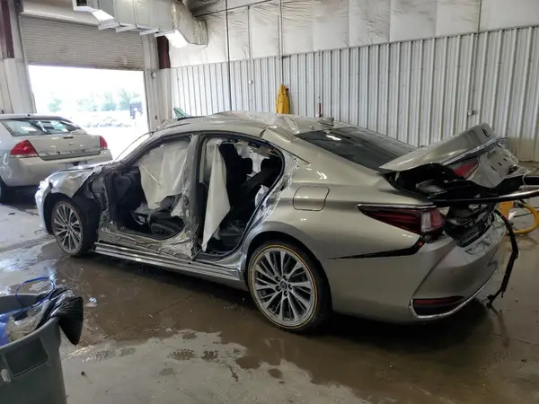 58AD11D17MU007697 2021 LEXUS ES - Image 2