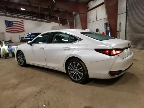 58AD11D17MU007781 2021 LEXUS ES - Image 2