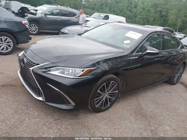 58AD11D17NU009189 2022 LEXUS ES - Image 2