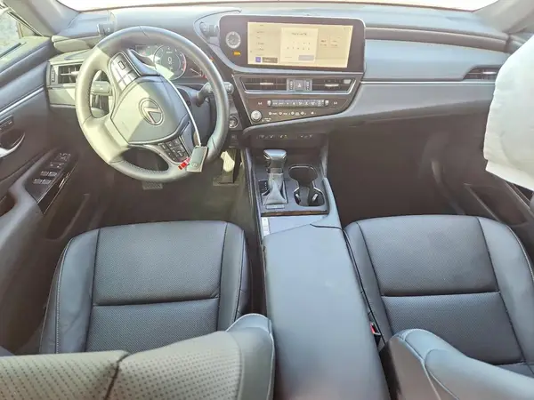 58AD11D17PU011544 2023 LEXUS ES - Image 8
