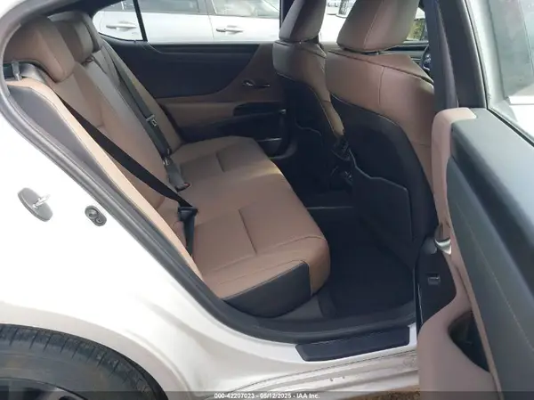 58AD11D17RU012342 2024 LEXUS ES - Image 8