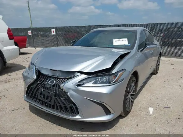 58AD11D17RU013023 2024 LEXUS ES - Image 2