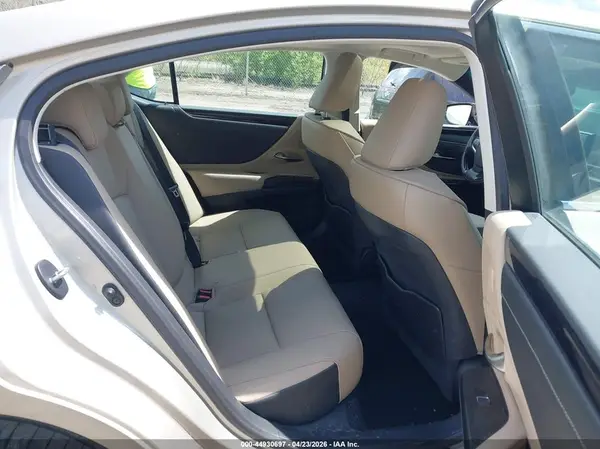 58AD11D18MU001620 2021 LEXUS ES - Image 8