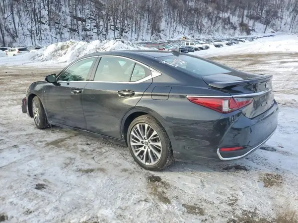 58AD11D18MU006378 2021 LEXUS ES - Image 2