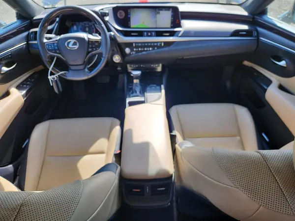 58AD11D18MU007627 2021 LEXUS ES - Image 8