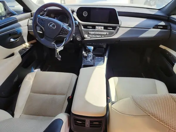 58AD11D18NU008455 2022 LEXUS ES - Image 8