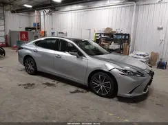 58AD11D18NU008925 2022 LEXUS ES