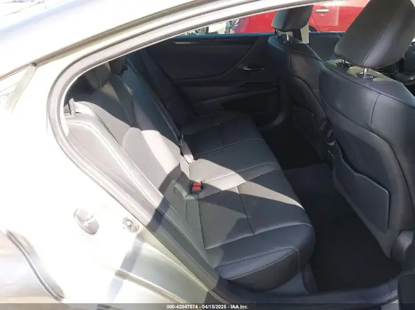 58AD11D19MU003070 2021 LEXUS ES - Image 8