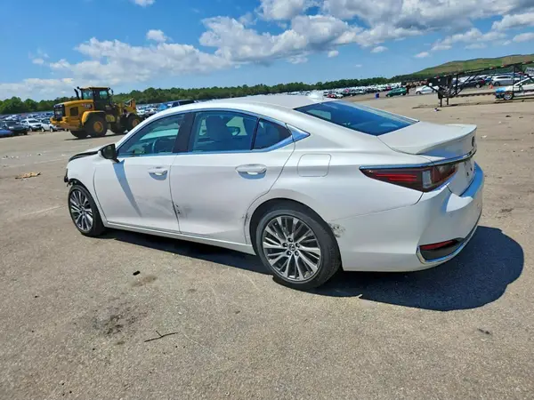 58AD11D19MU004395 2021 LEXUS ES - Image 2