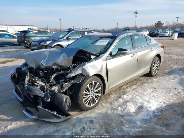 58AD11D19MU007457 2021 LEXUS ES - Image 2