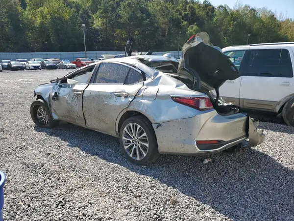 58AD11D1XMU002476 2021 LEXUS ES - Image 2