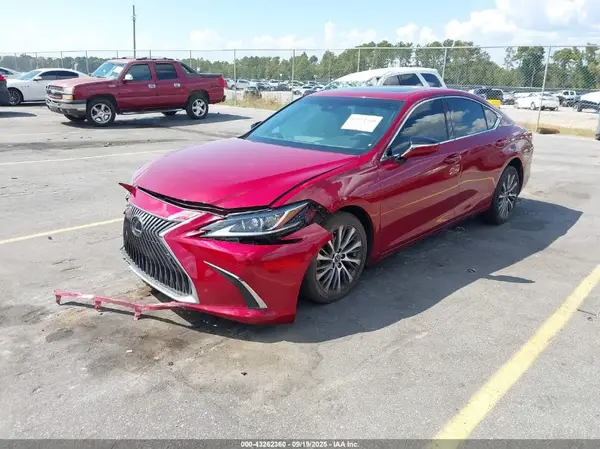 58AD11D1XMU005314 2021 LEXUS ES - Image 2